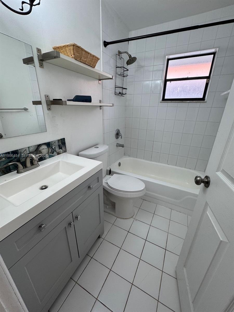 ANGELICA GARDENS AT LAKES - Residential Lease