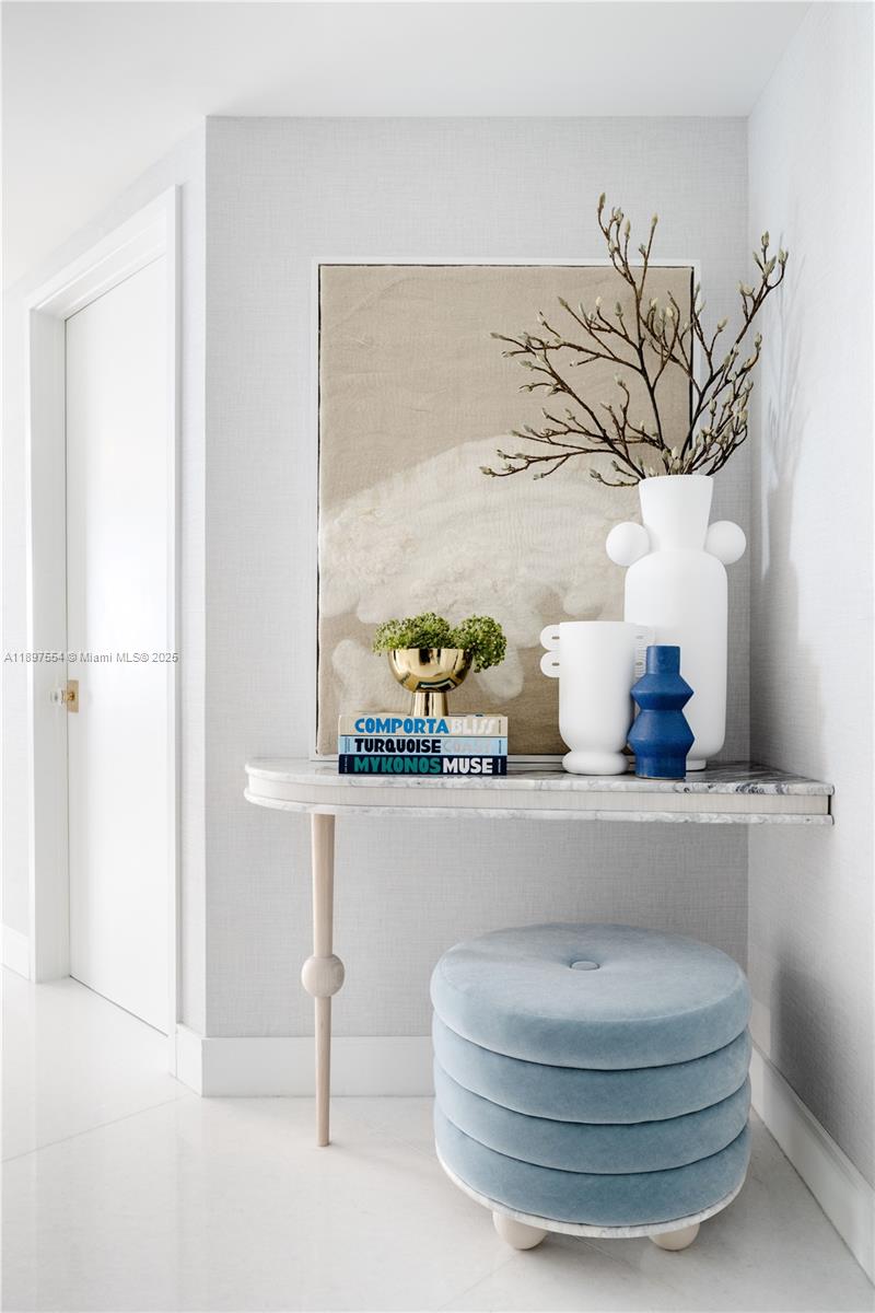 PARQUE TOWERS CONDO - Residential