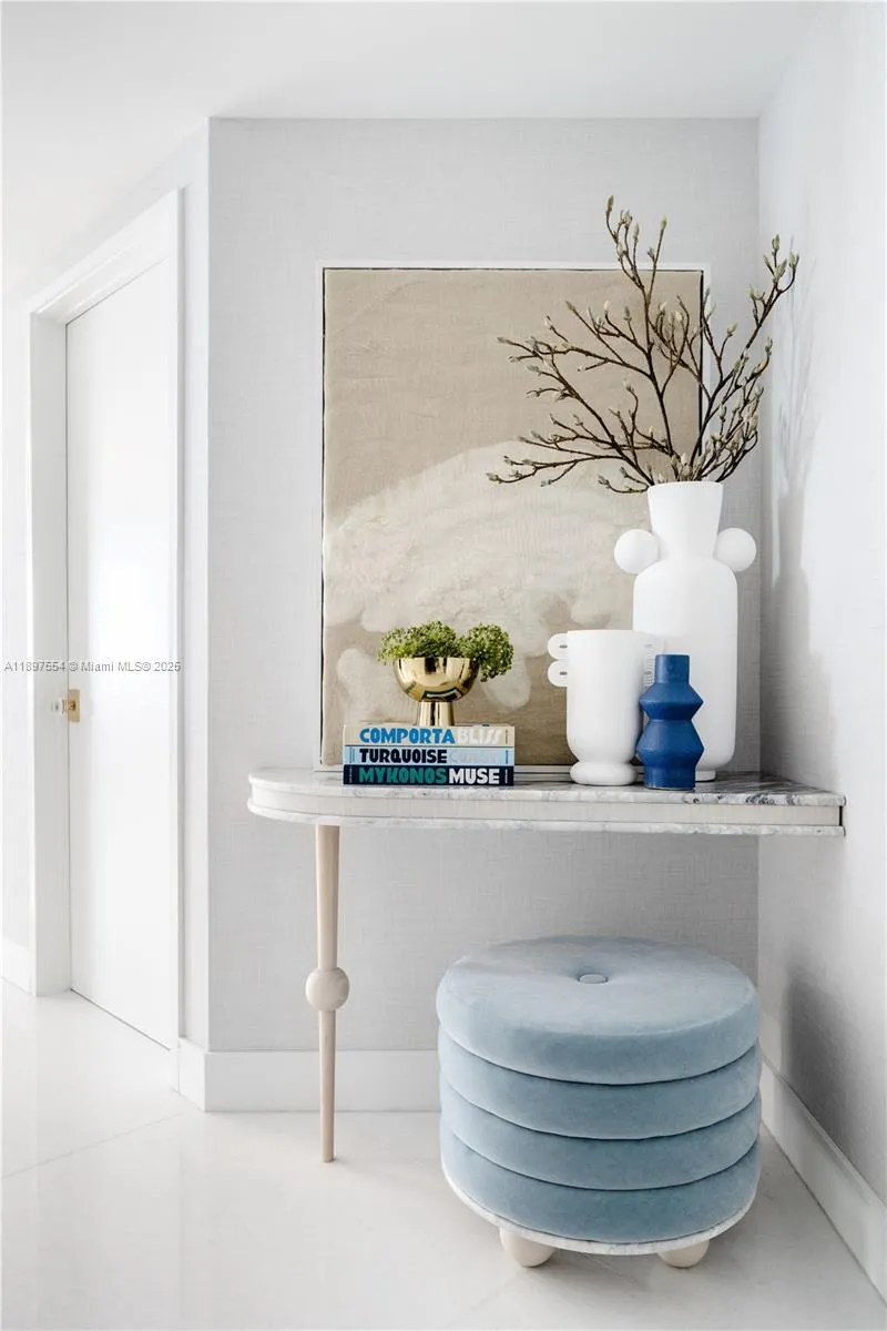 Sunny Isles Beach, Florida 33160, United States, 3 Bedrooms Bedrooms, ,4 BathroomsBathrooms,Residential,Active,229868