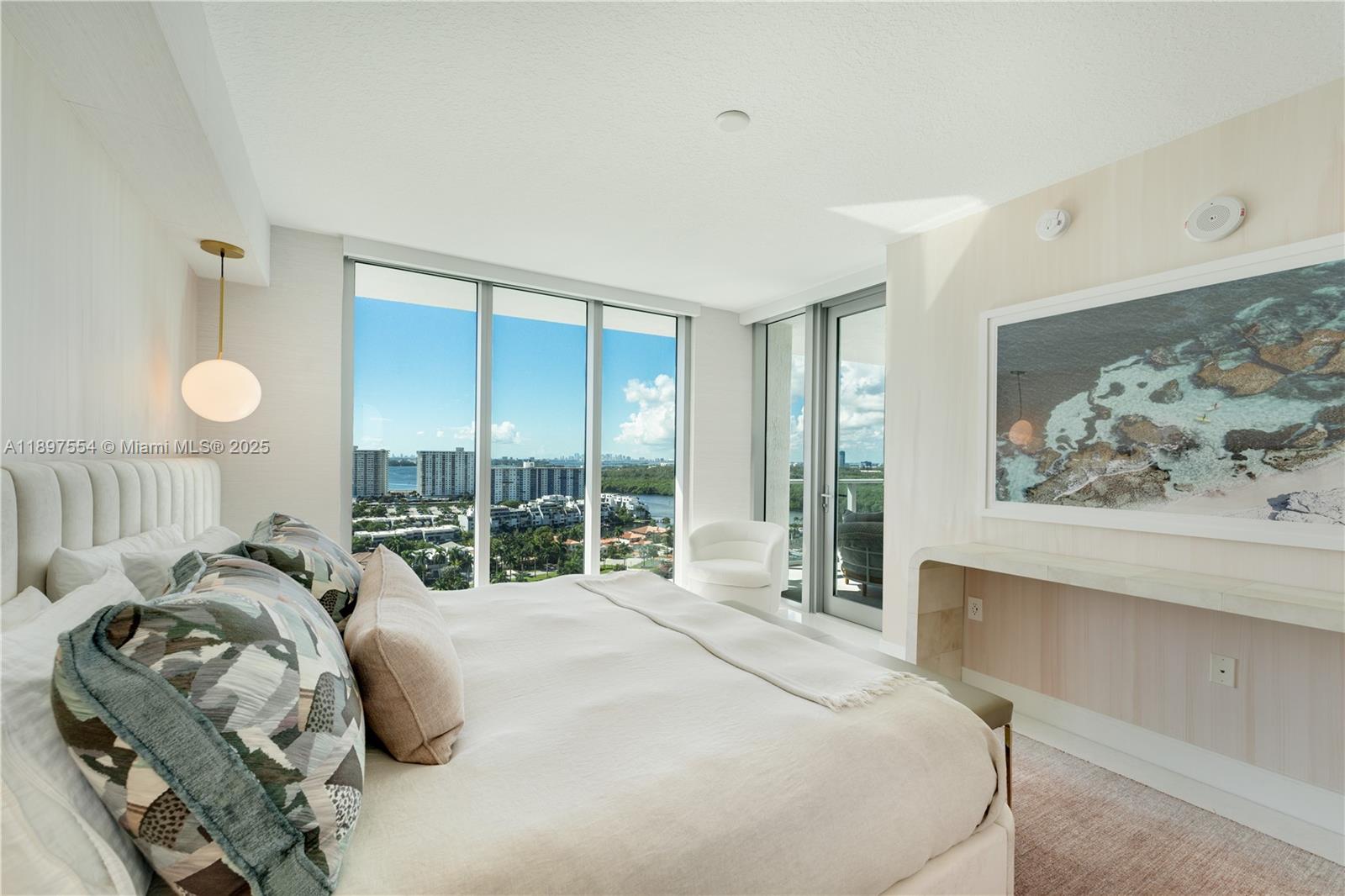 PARQUE TOWERS CONDO - Residential