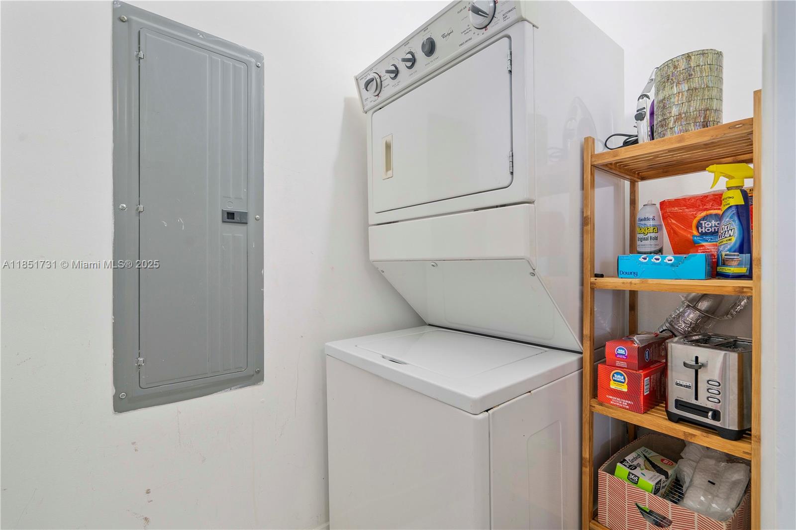 TDR TOWER III CONDO - Residential