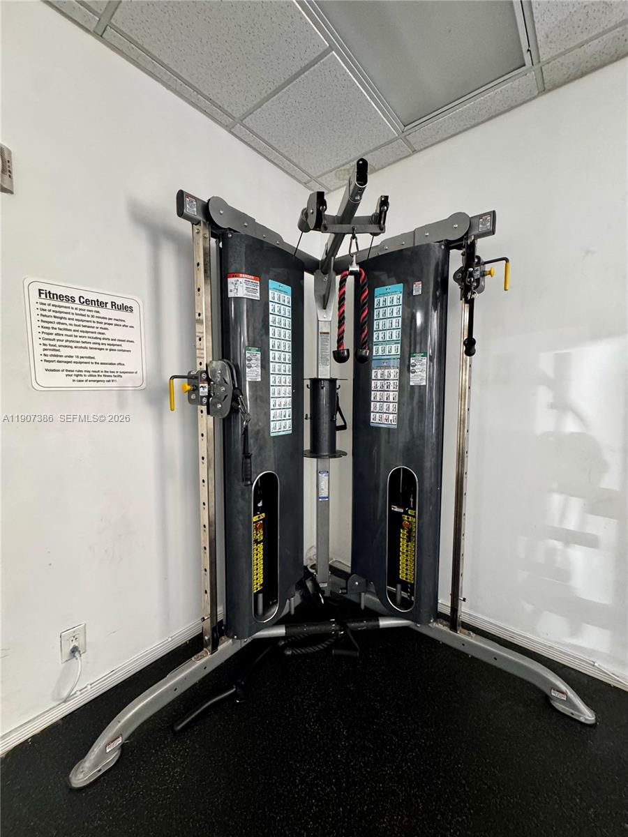 BAYVIEW TOWERS CONDO SOUT - Residential