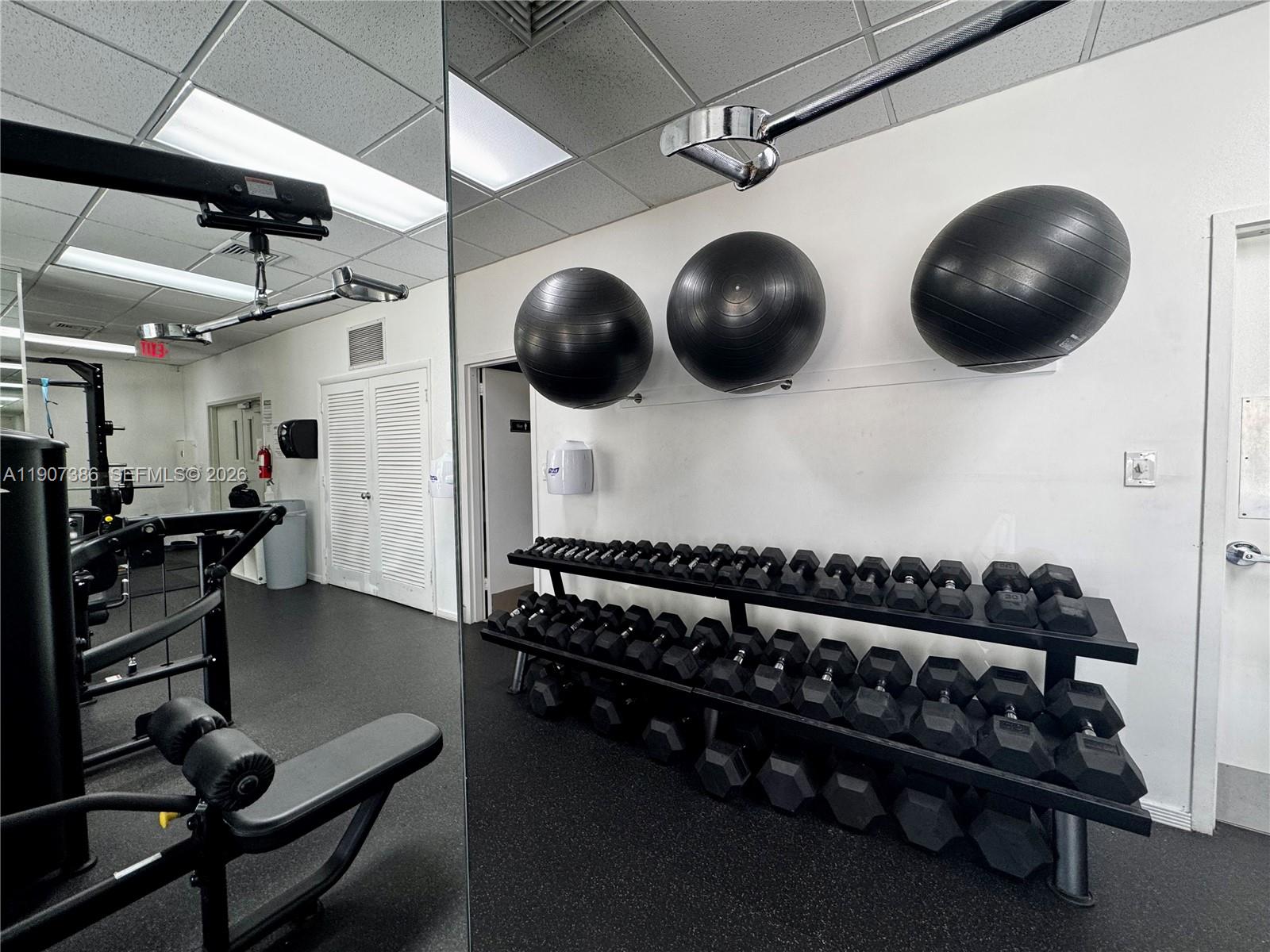 BAYVIEW TOWERS CONDO SOUT - Residential