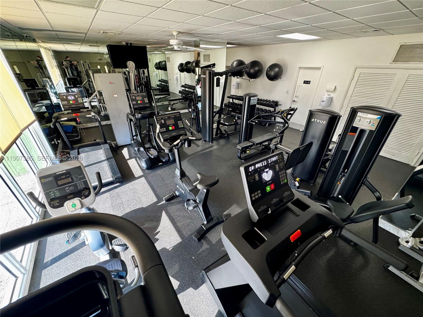 BAYVIEW TOWERS CONDO SOUT - Residential