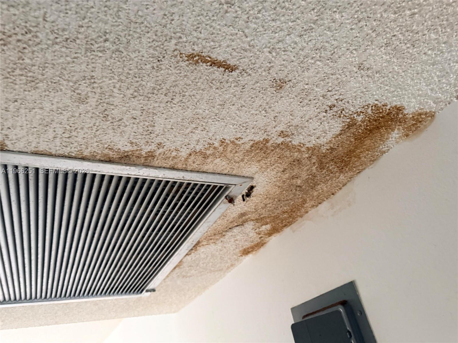 FARNHAM O CONDO - Residential