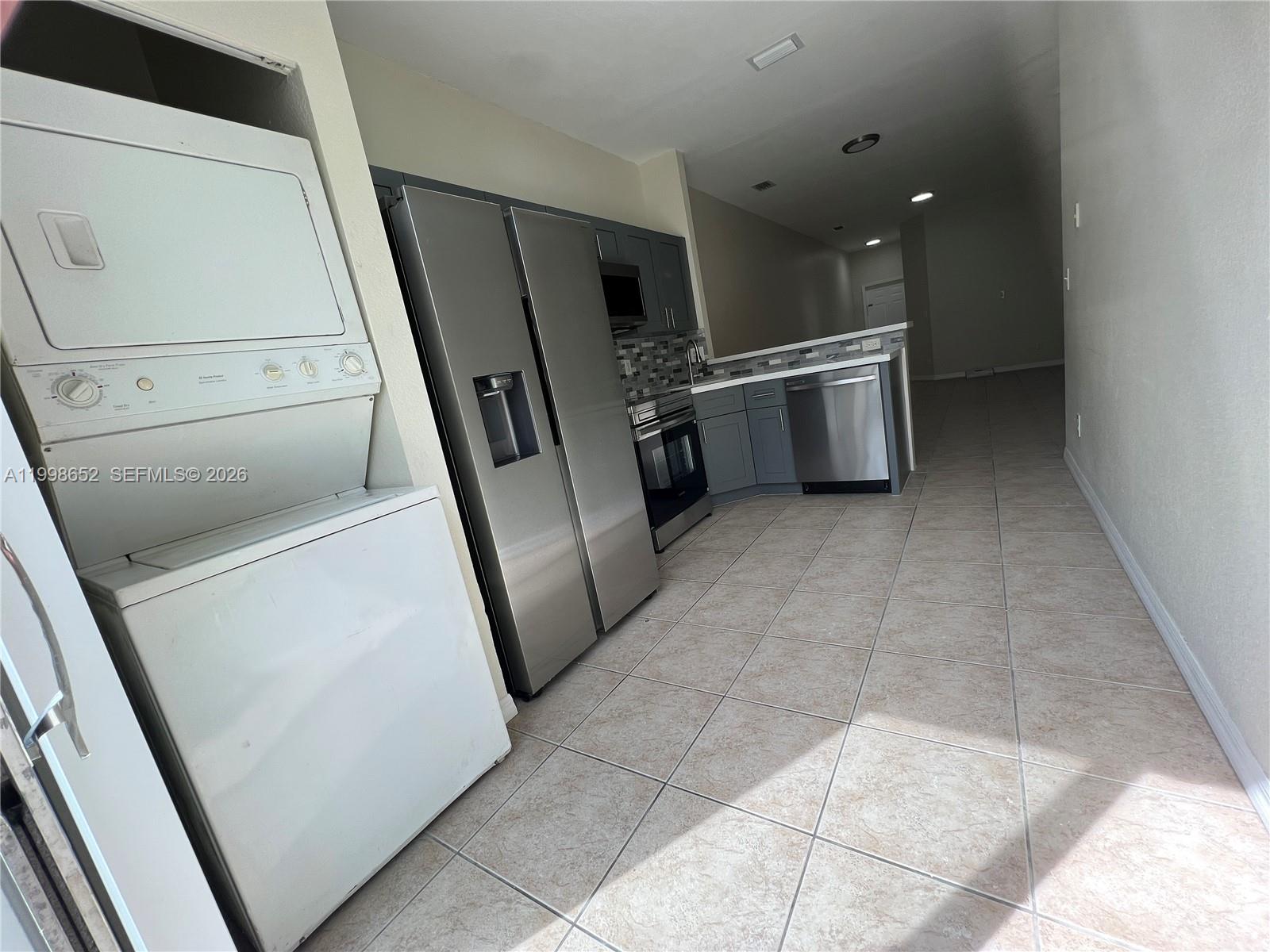 MOWRY VILLAS - Residential