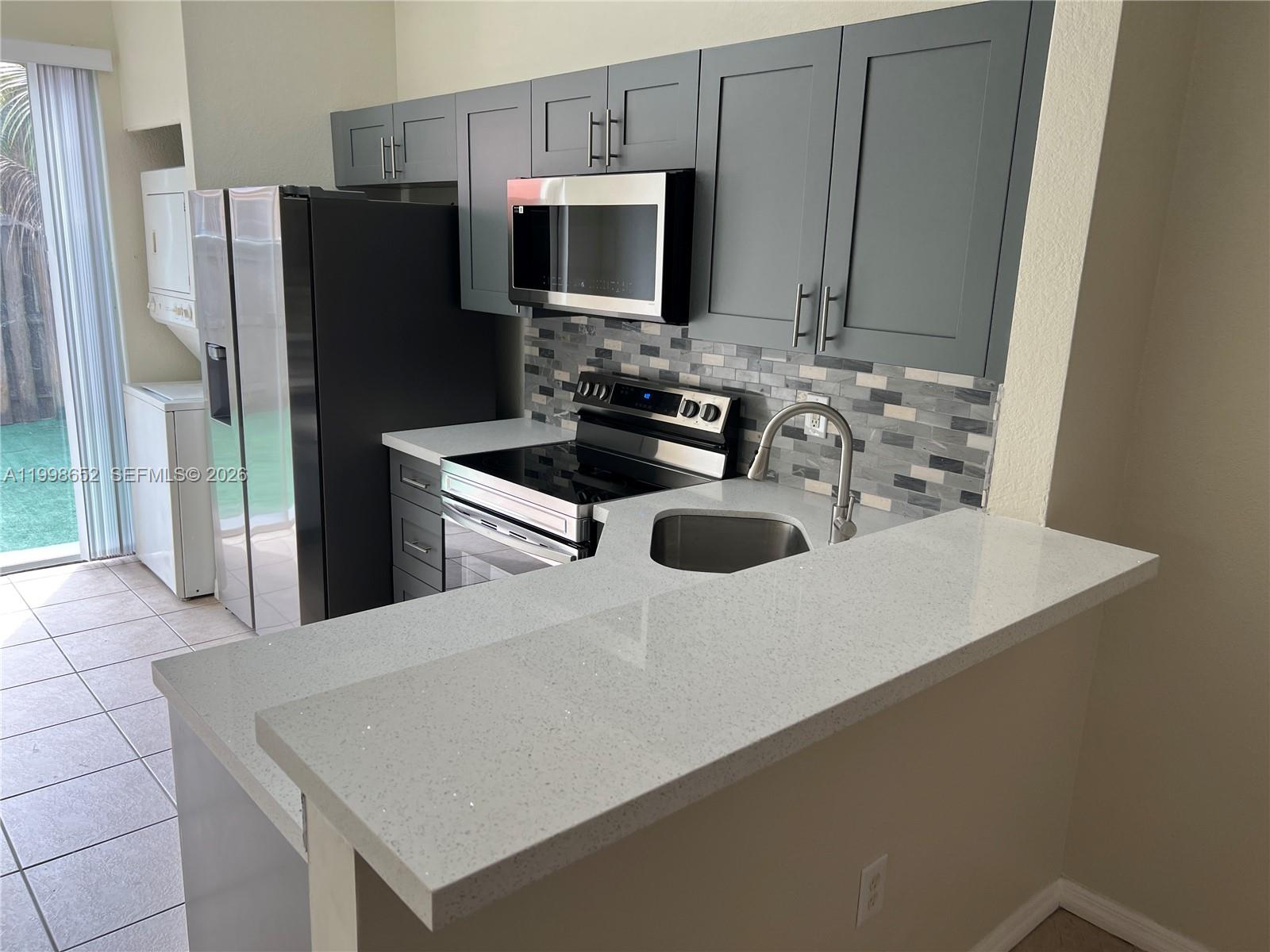 MOWRY VILLAS - Residential