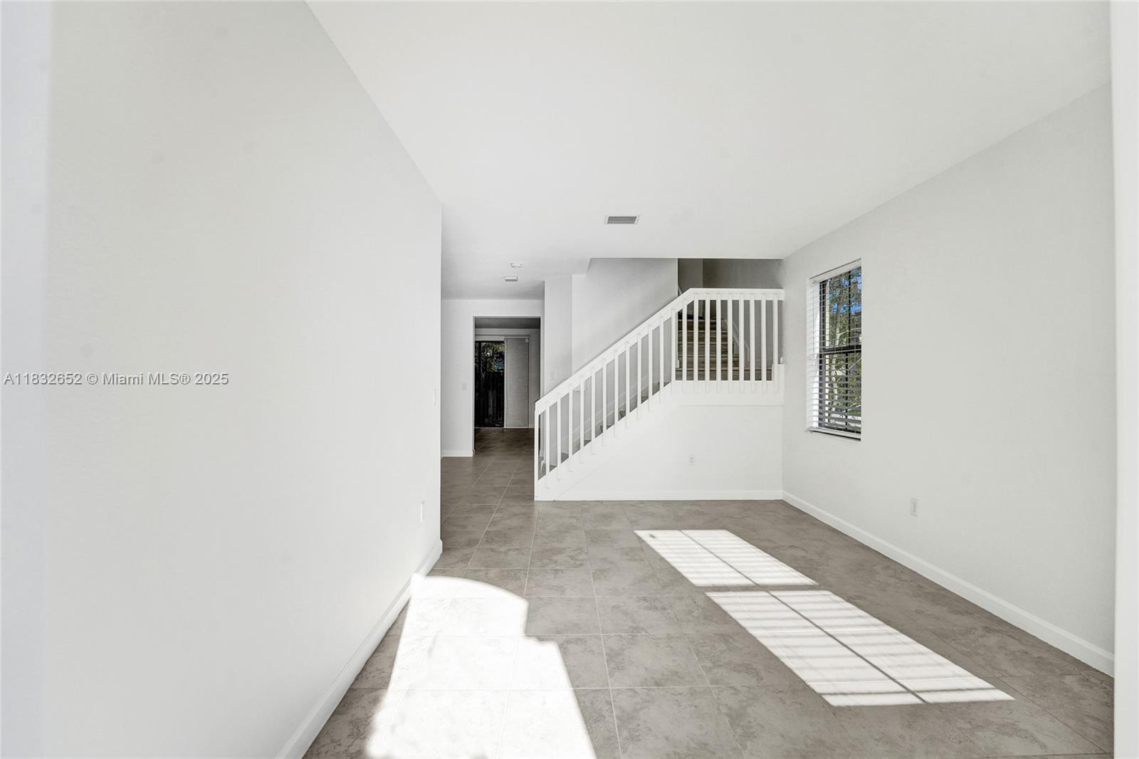 5013 Vulcan Way 5013