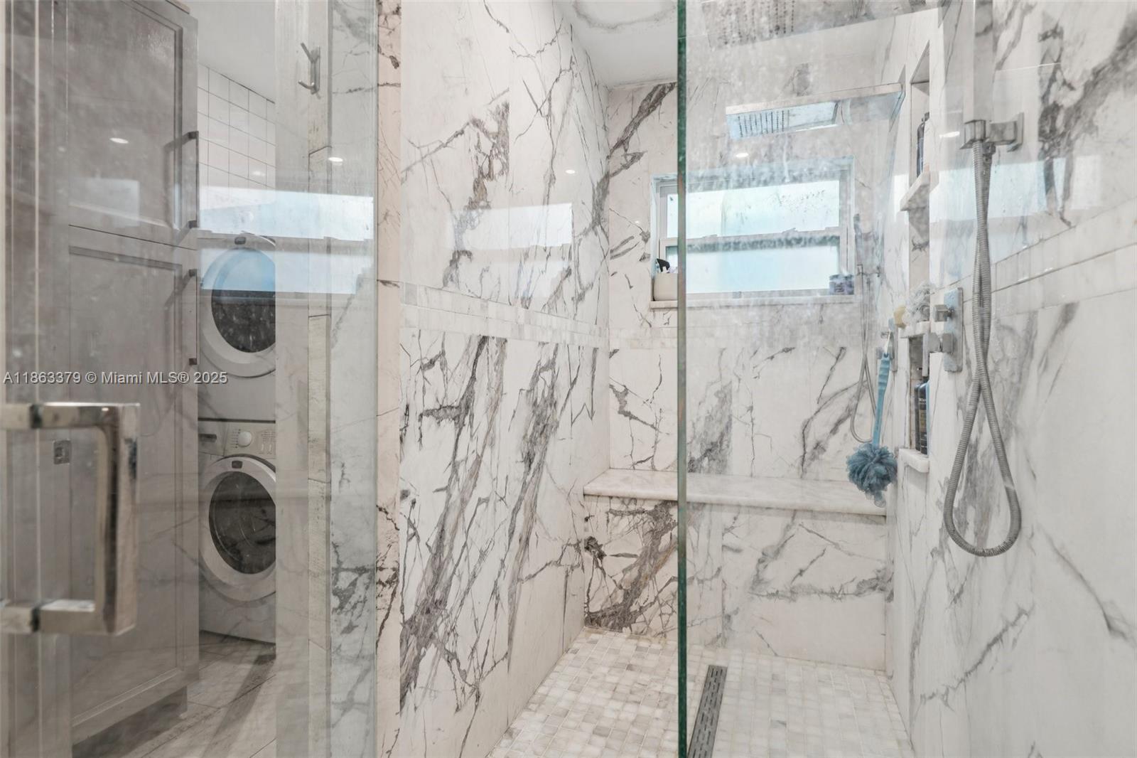 GOLDEN COURT - Residential