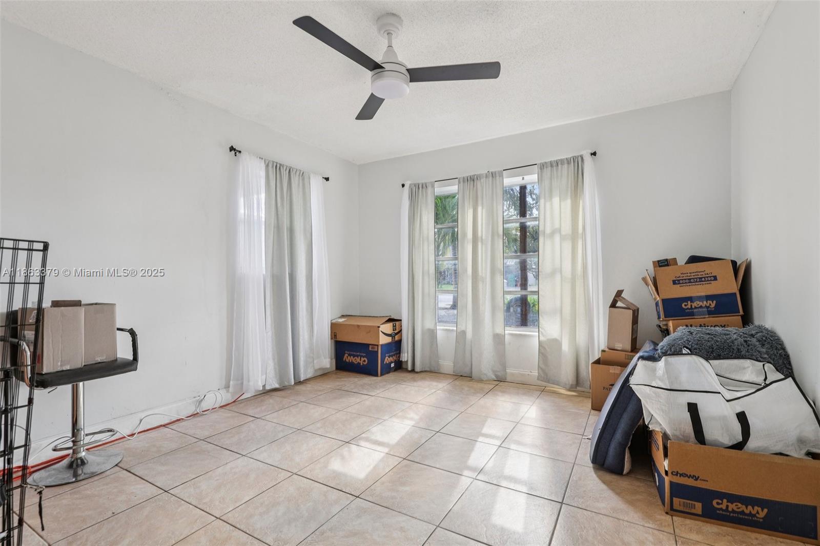 GOLDEN COURT - Residential