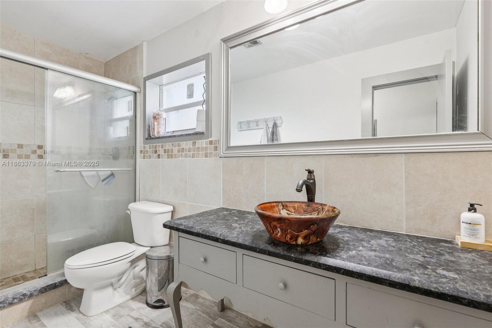 GOLDEN COURT - Residential