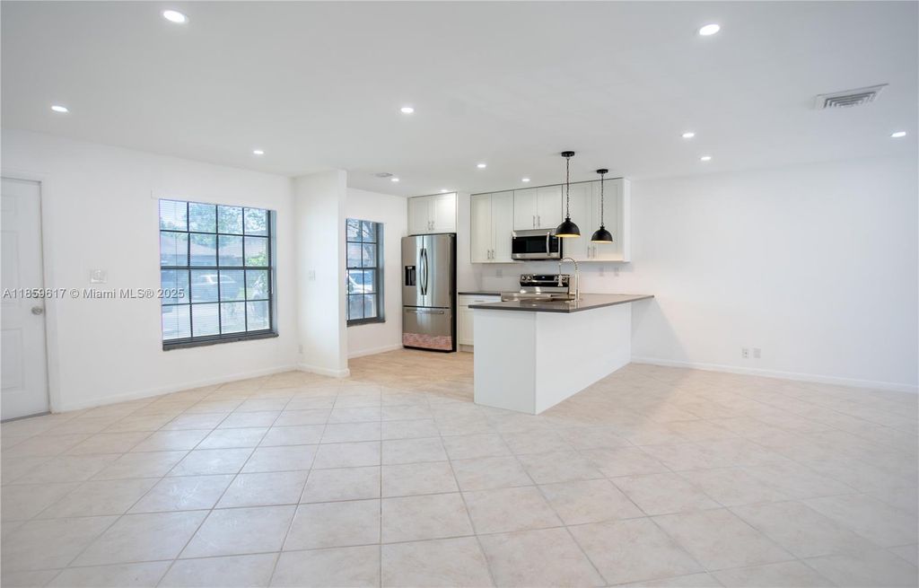 Photo of 2615 SW 74th Ter, Davie, FL 33314 (MLS # A11859617)