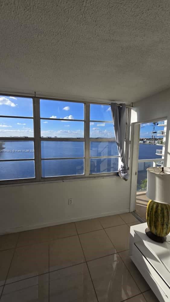 BUCKLEY TOWERS CONDO - EA - Residential