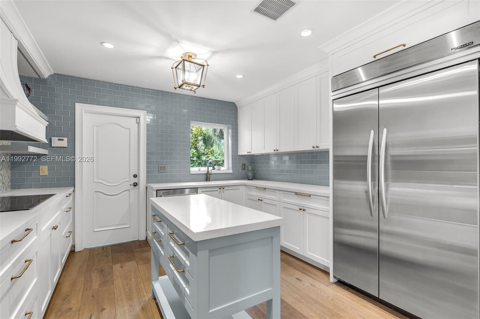 CORAL GABLES COUNTRY CLUB - Residential Lease