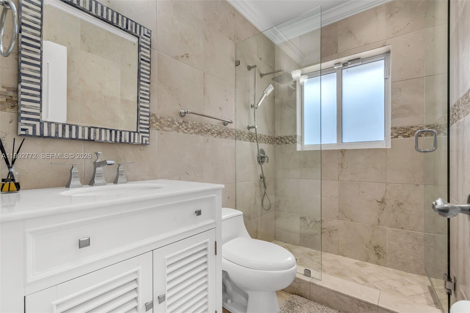 CORAL GABLES COUNTRY CLUB - Residential Lease