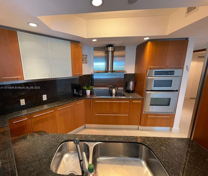 AZURE CONDO - Residential