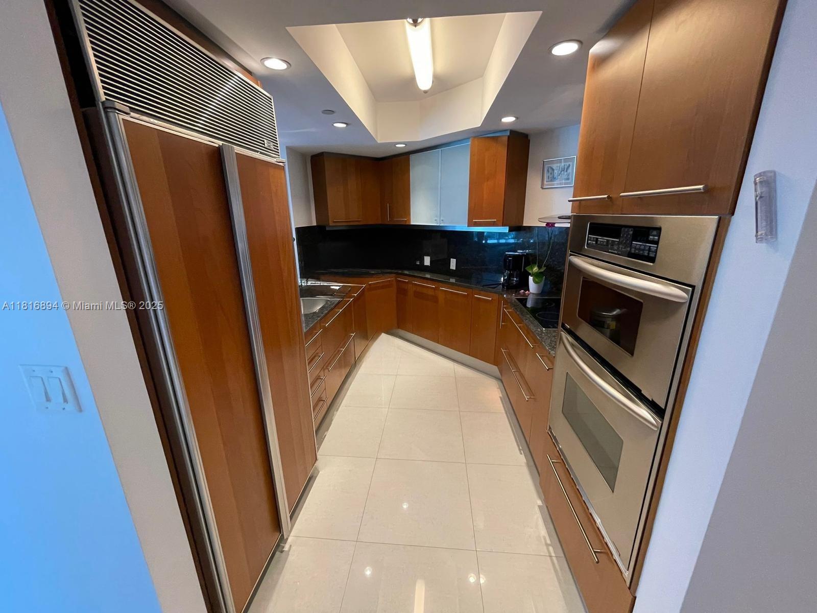AZURE CONDO - Residential