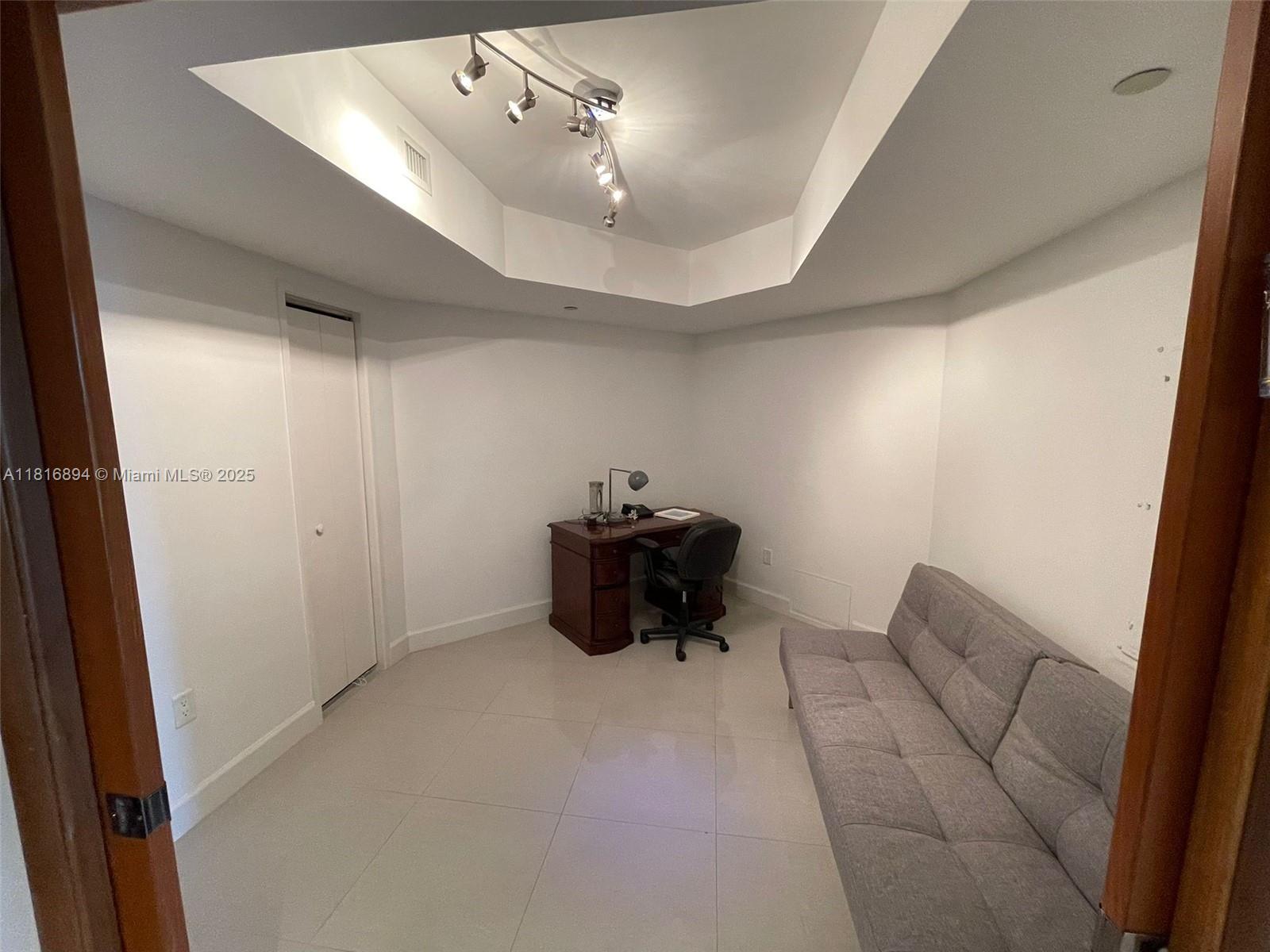 AZURE CONDO - Residential