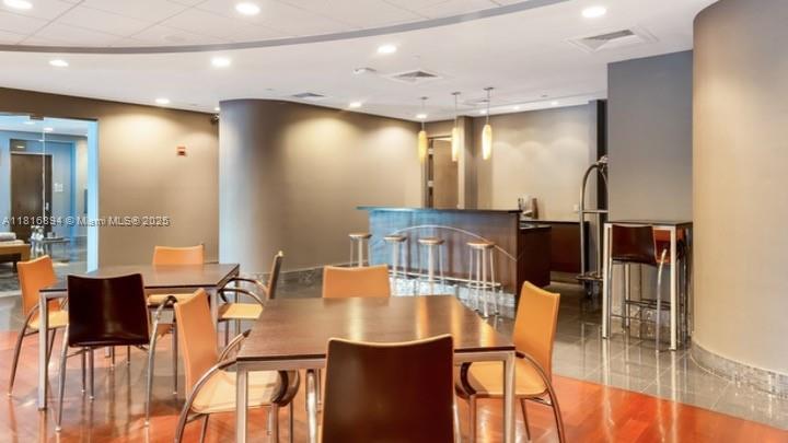 AZURE CONDO - Residential