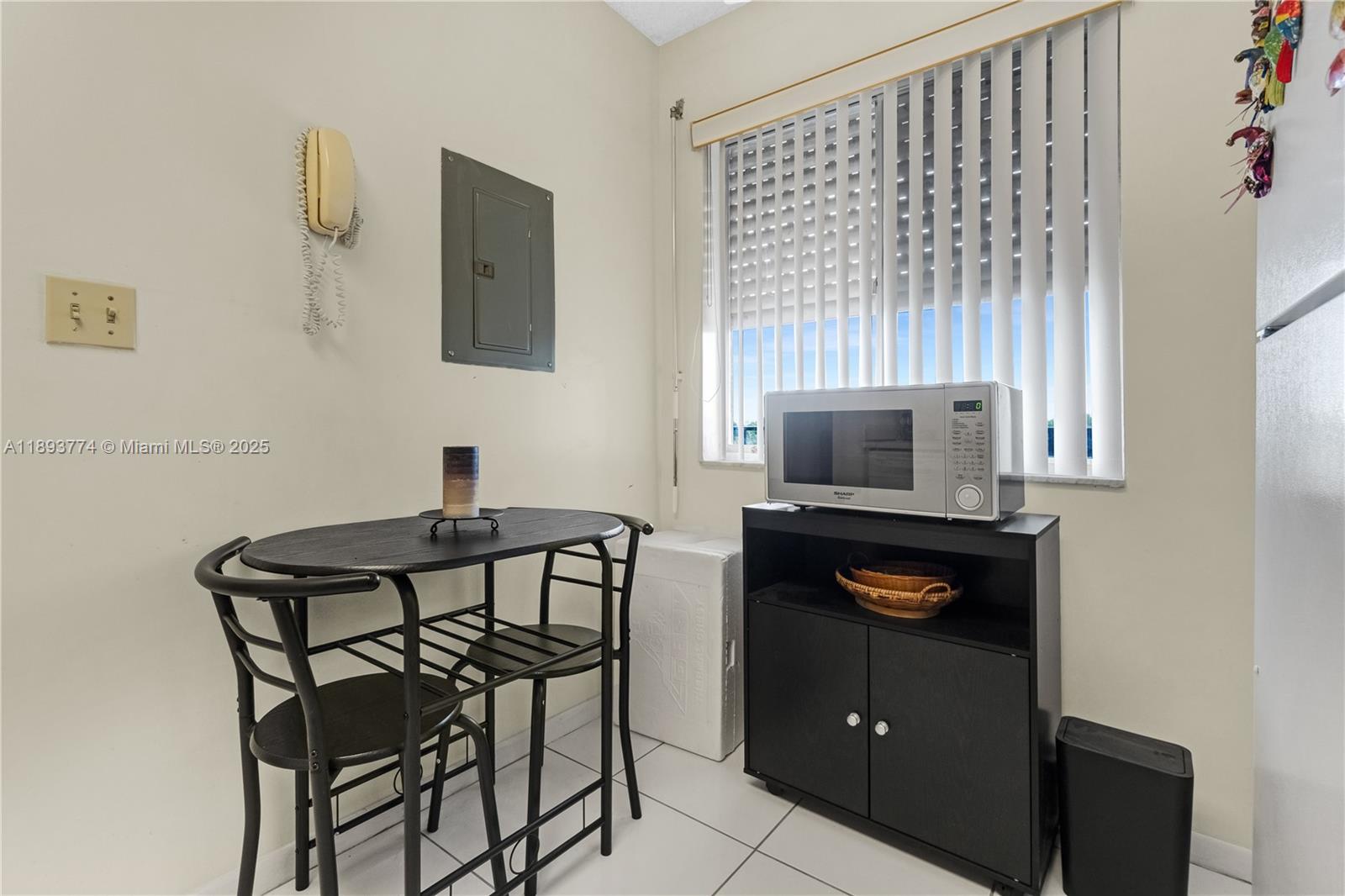 CASCADES OF LAUDERHILL 2 - Residential