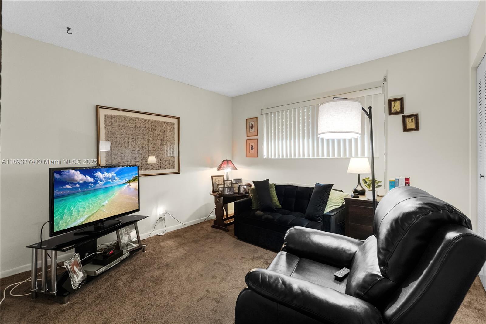 CASCADES OF LAUDERHILL 2 - Residential