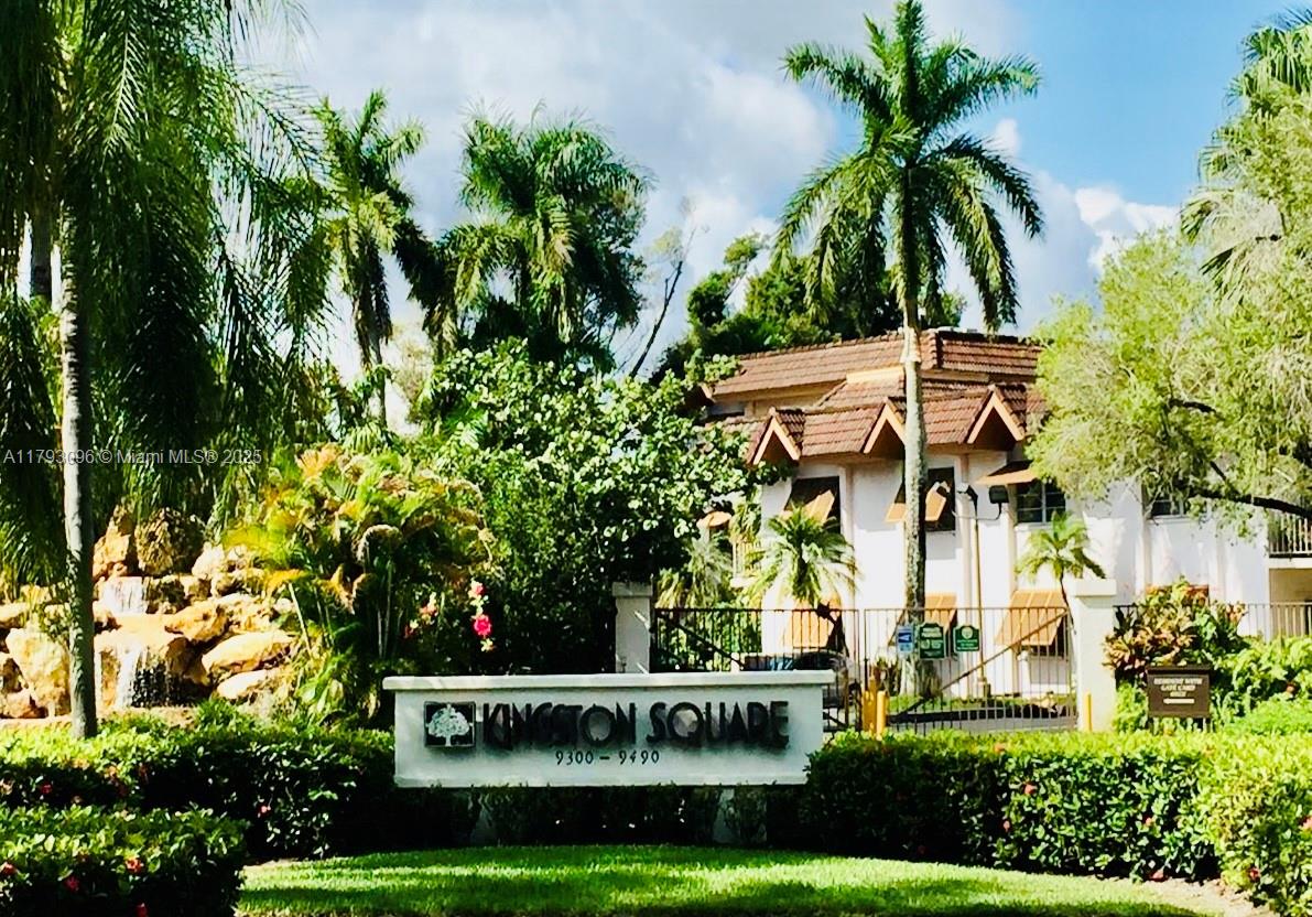 9352 Sw 77th Ave H3, Miami, Broward County, Florida - 2 Bedrooms  
2 Bathrooms - 