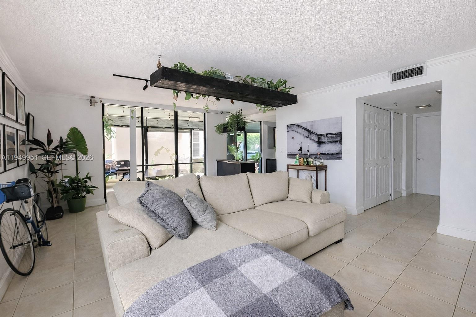 COCO WOOD CONDO - Residential