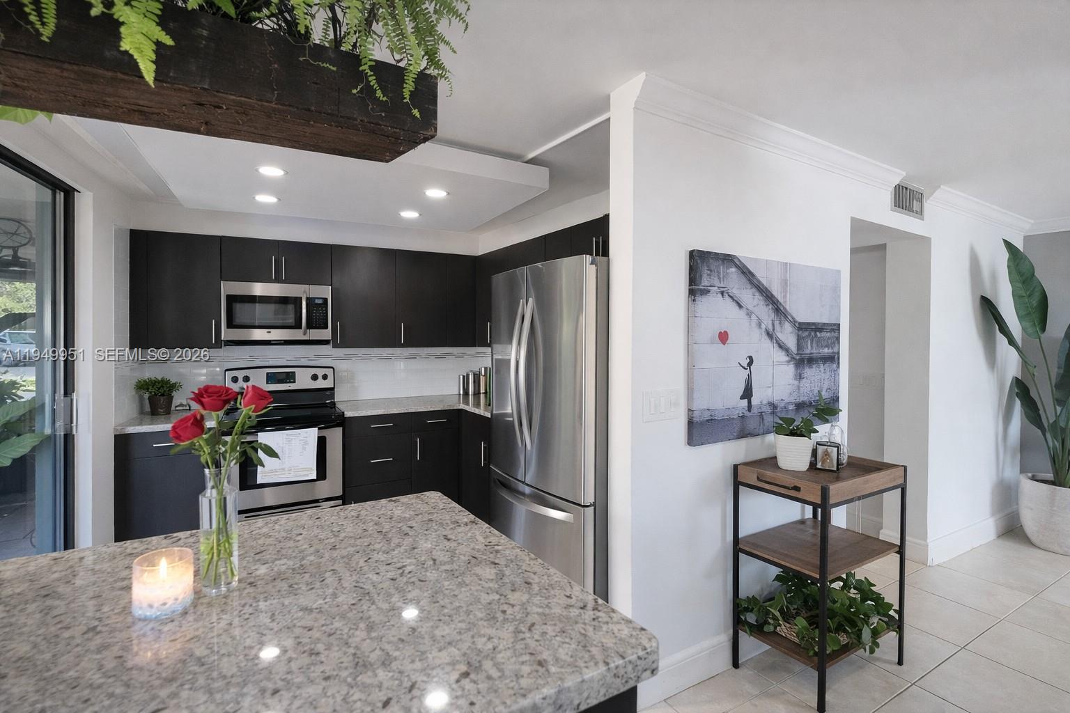 COCO WOOD CONDO - Residential