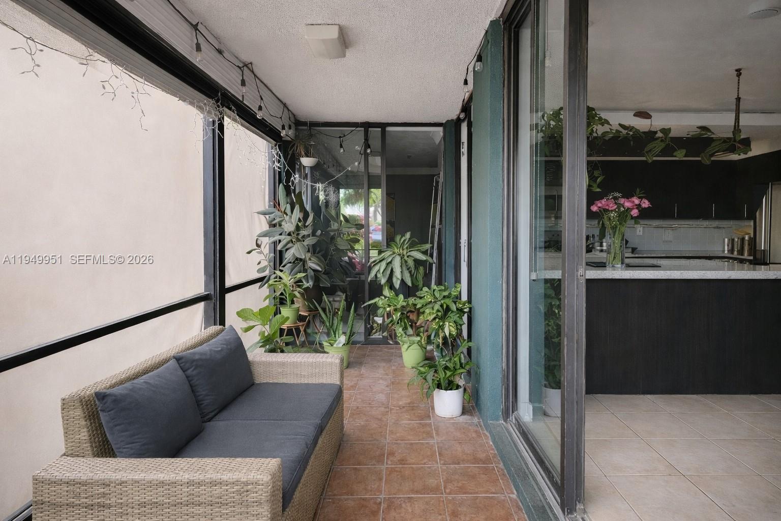 COCO WOOD CONDO - Residential