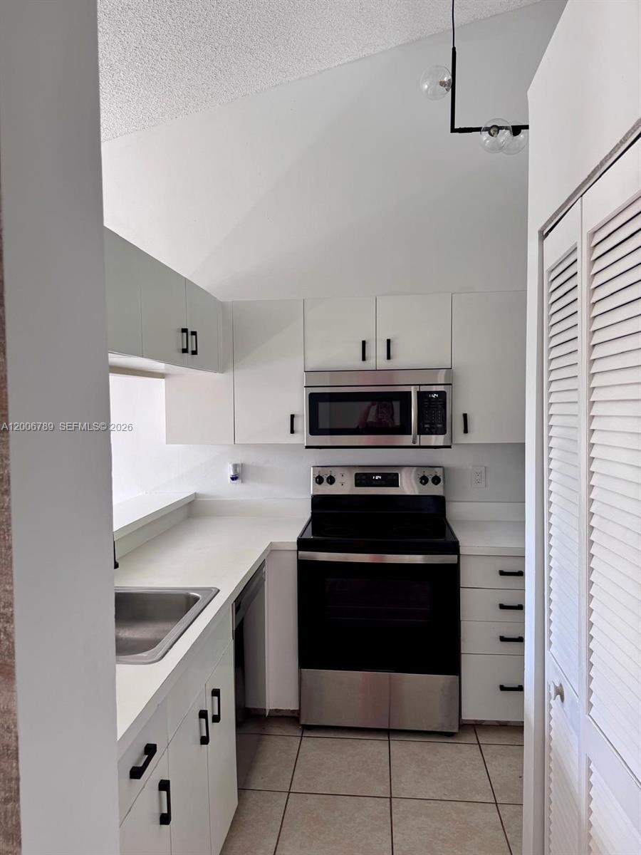 1304 Glenmoor Dr 1304