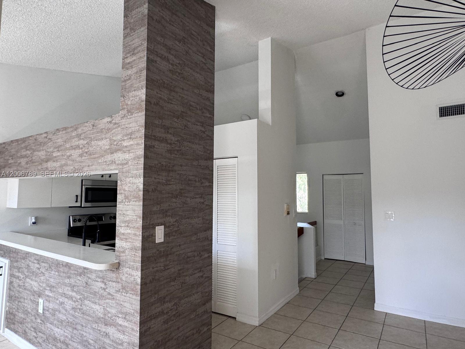 1304 Glenmoor Dr 1304