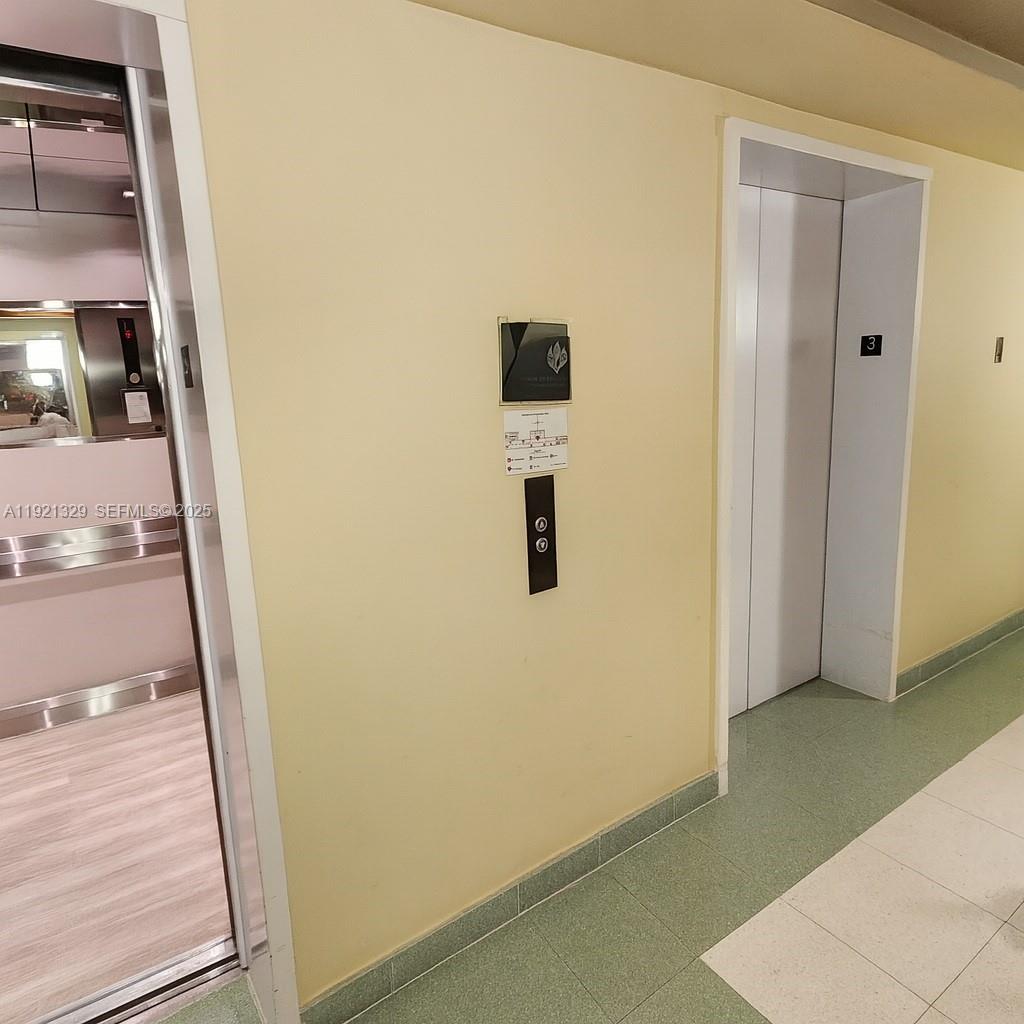 DUO CONDOMINIUM EAST - Residential