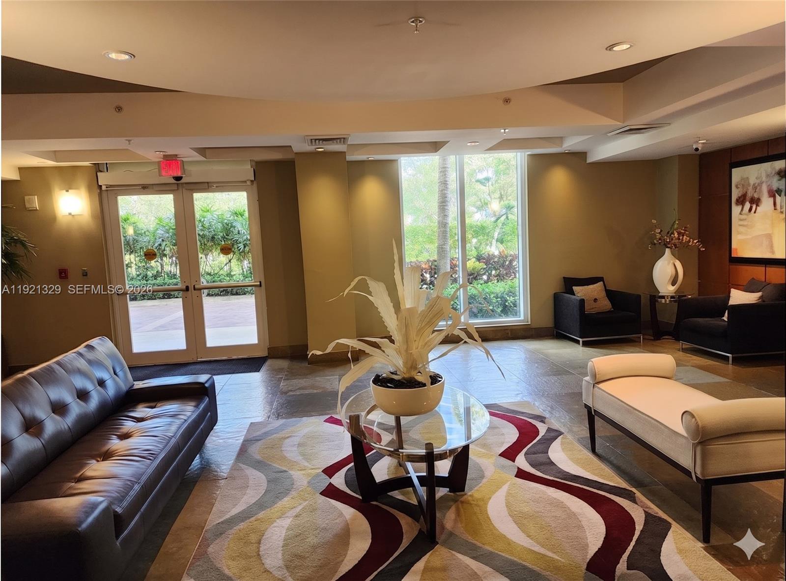 DUO CONDOMINIUM EAST - Residential