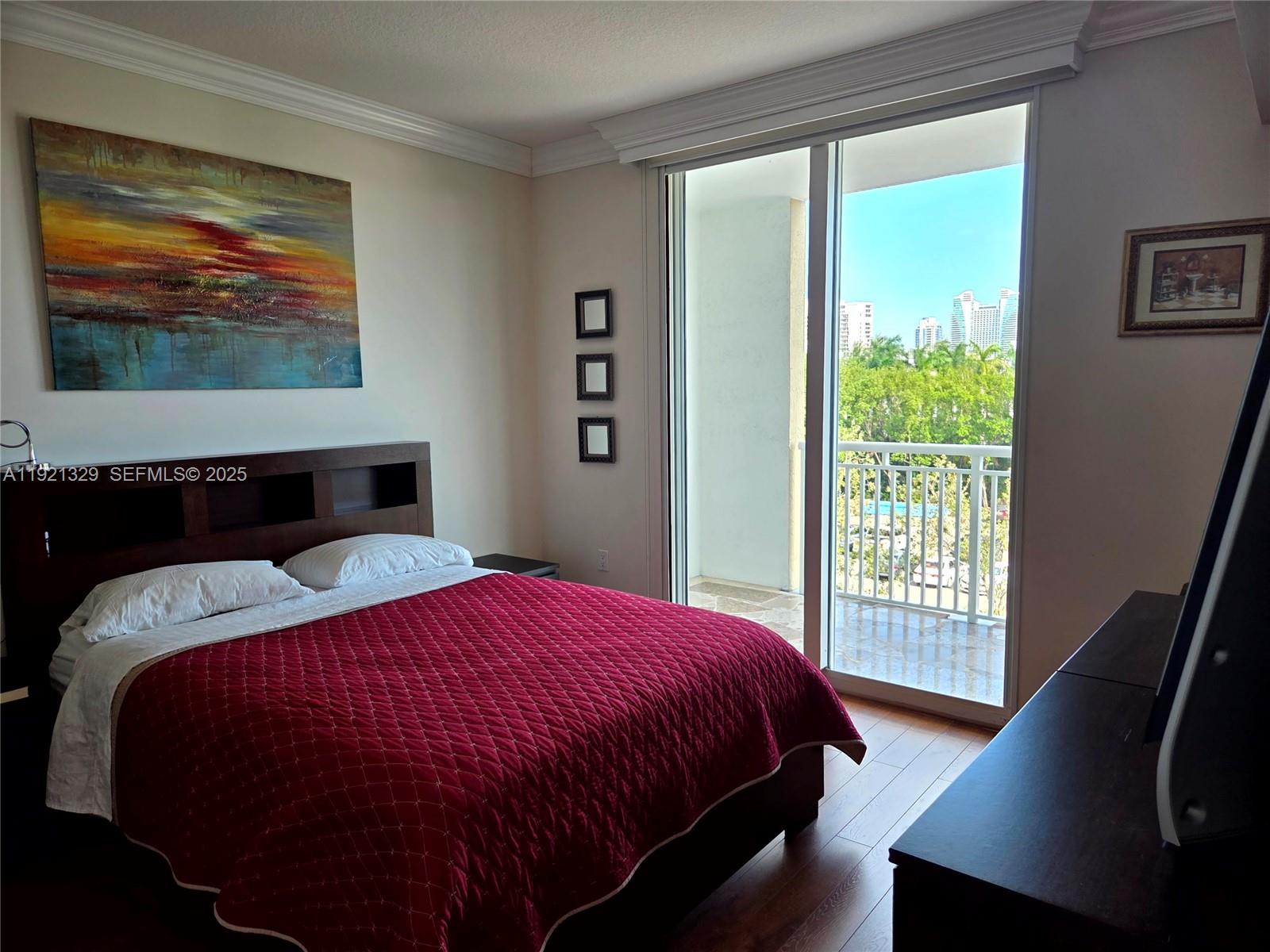 DUO CONDOMINIUM EAST - Residential