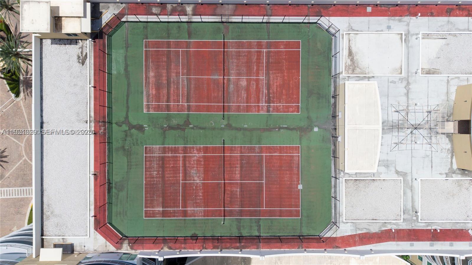 DUO CONDOMINIUM EAST - Residential