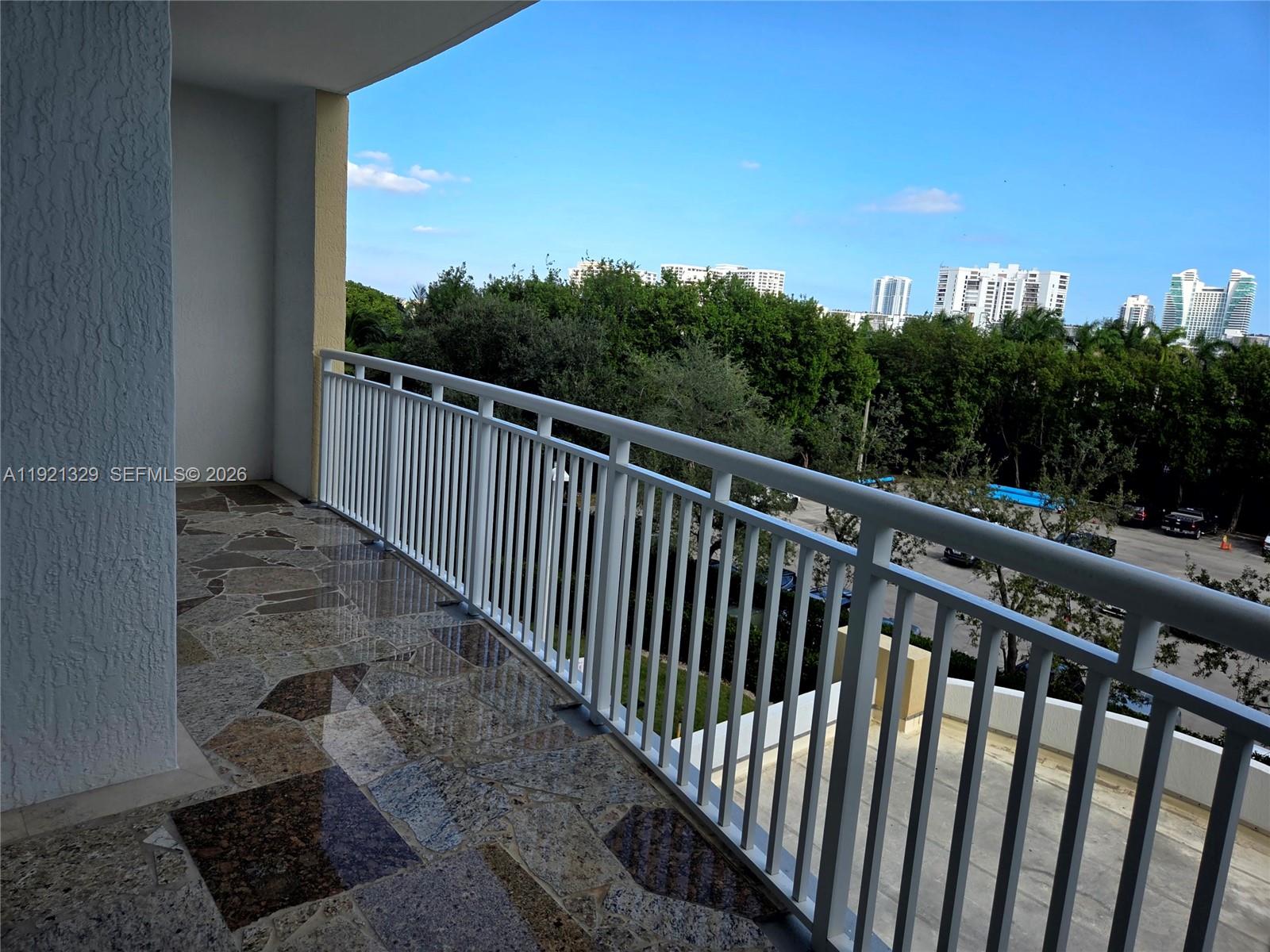 DUO CONDOMINIUM EAST - Residential