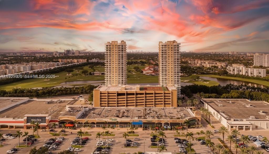 DUO CONDOMINIUM EAST - Residential