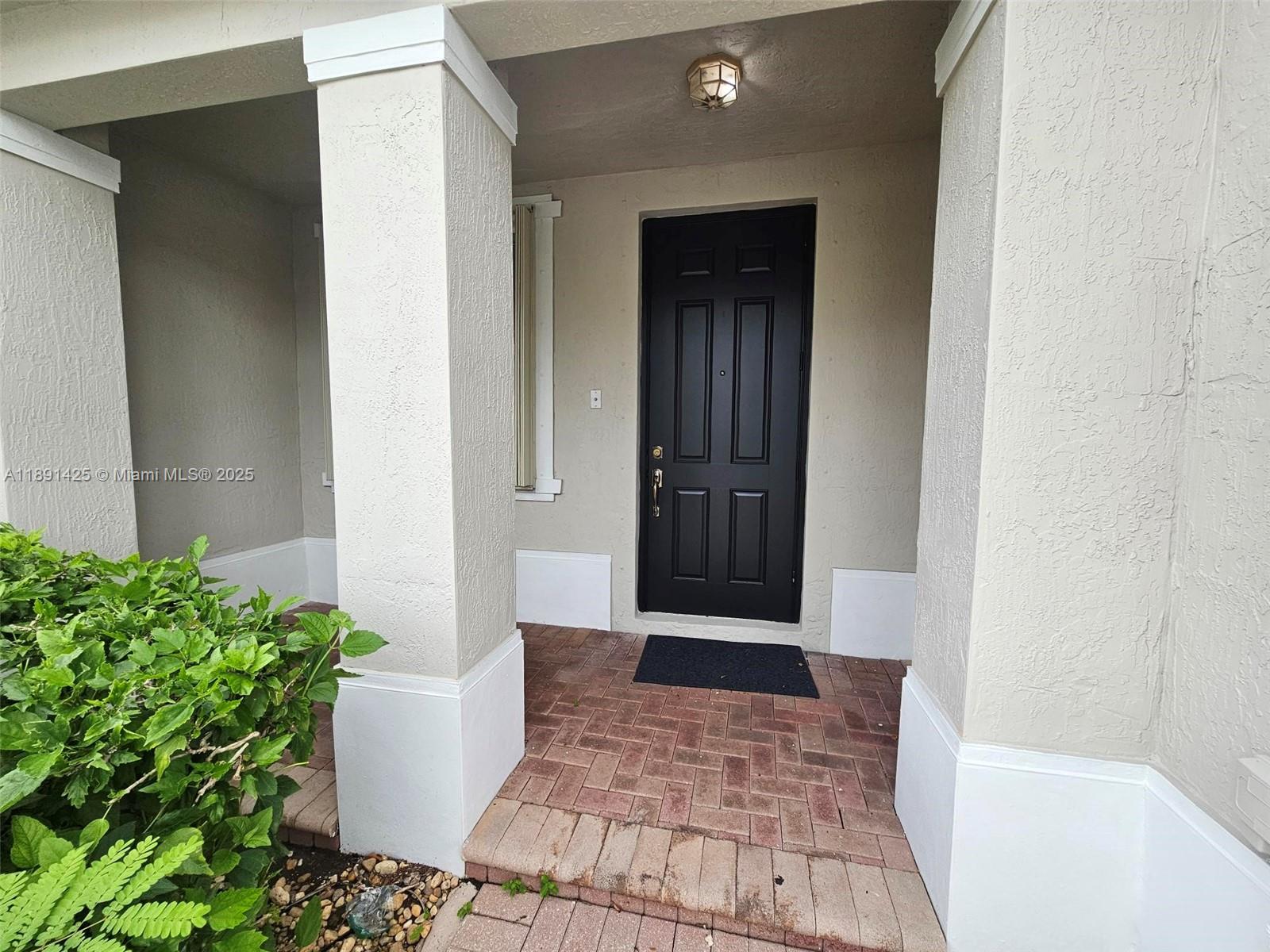 FLORIDIAN ISLES SOUTH - Residential Lease