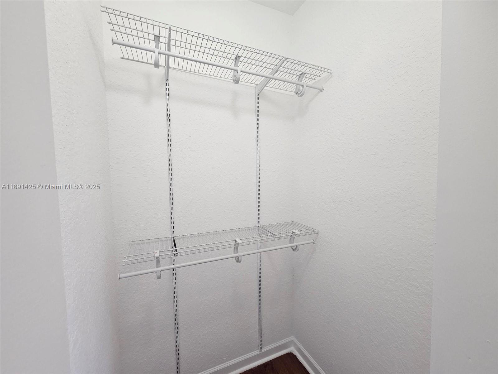 FLORIDIAN ISLES SOUTH - Residential Lease