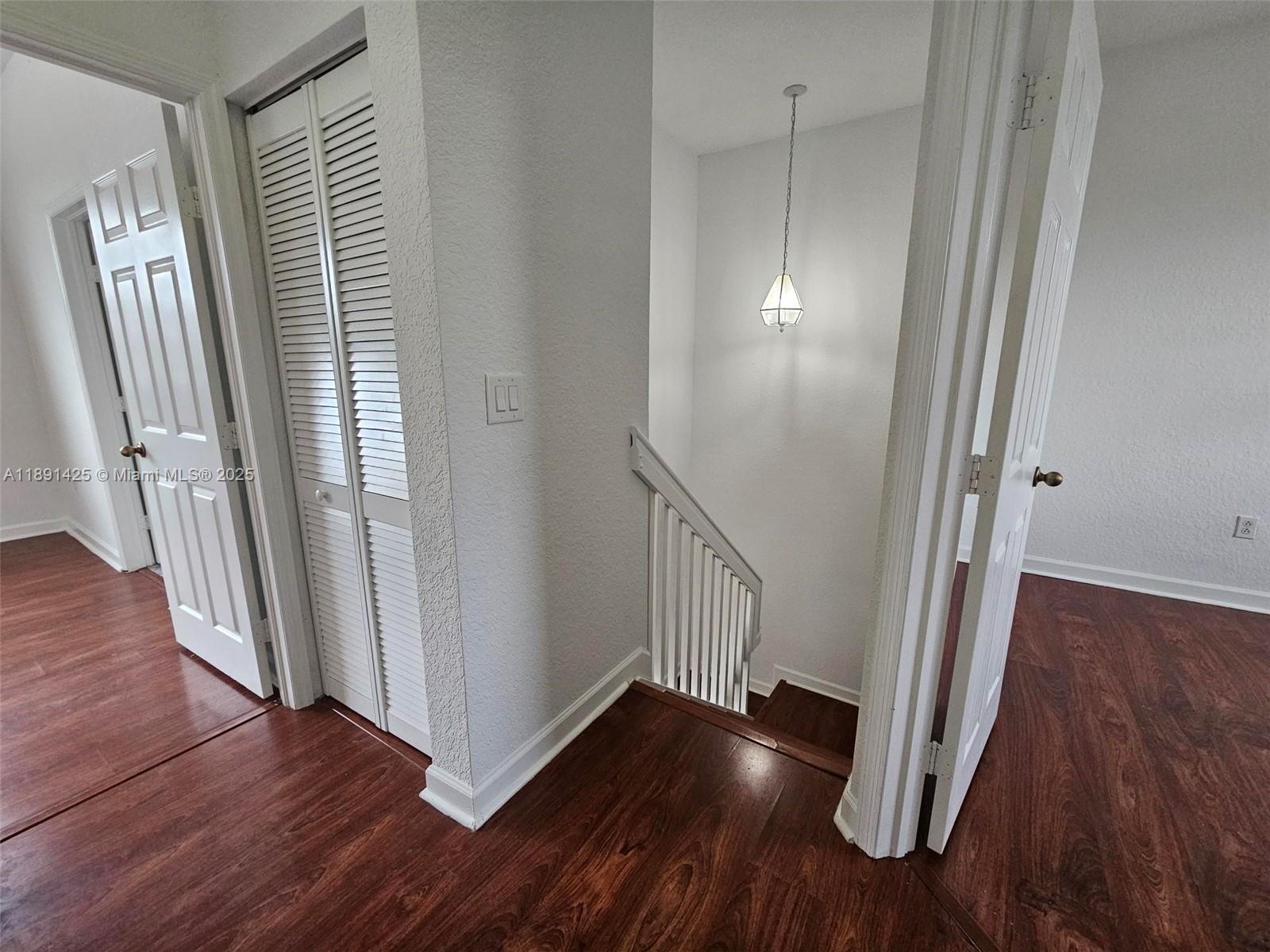FLORIDIAN ISLES SOUTH - Residential Lease