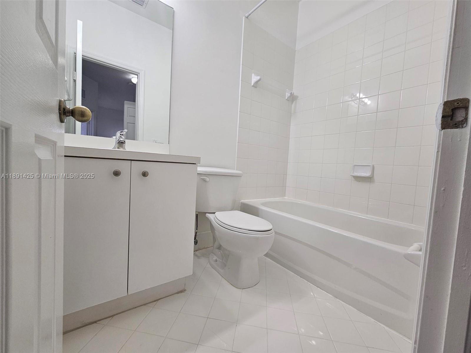 FLORIDIAN ISLES SOUTH - Residential Lease