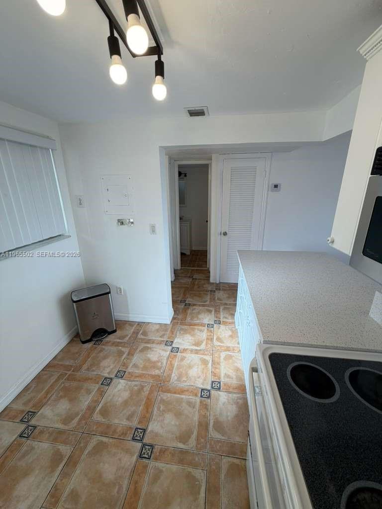 BYRON GARDENS CONDO - Residential Lease