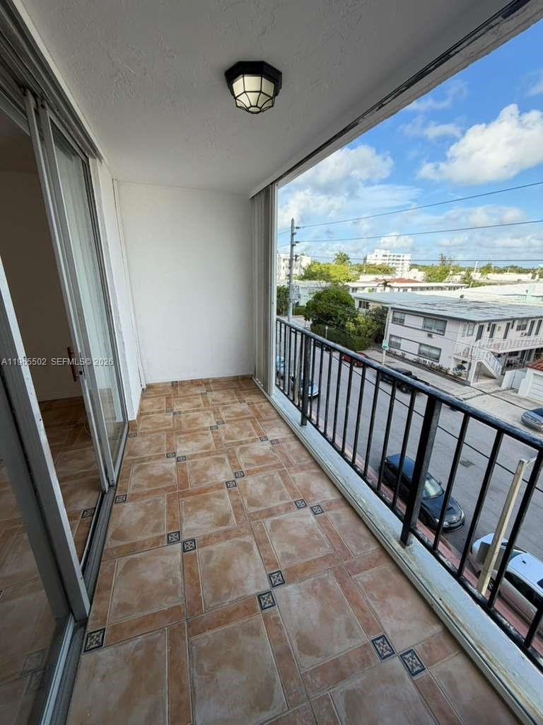 BYRON GARDENS CONDO - Residential Lease