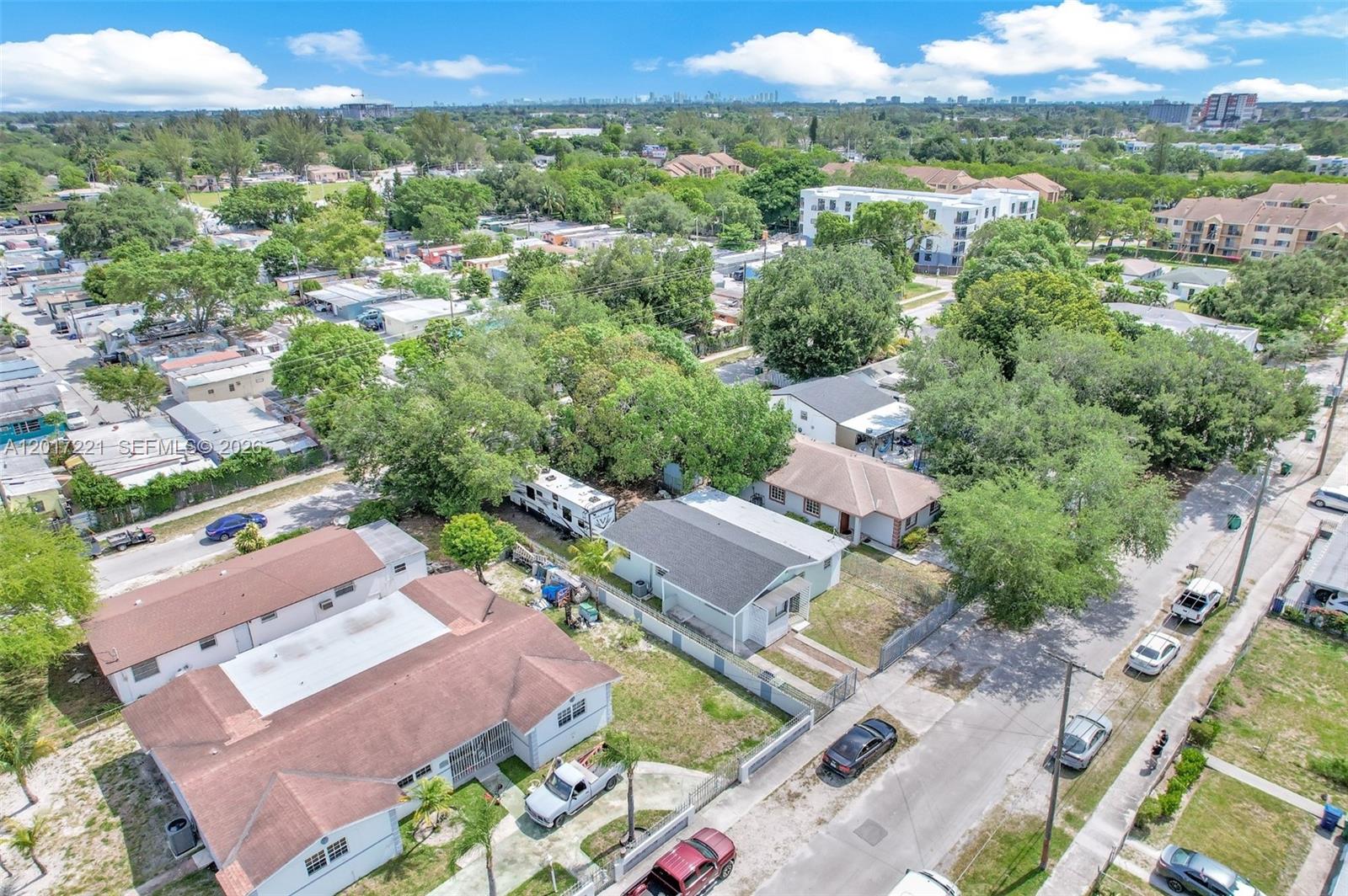 CORAL COURT - Residential
