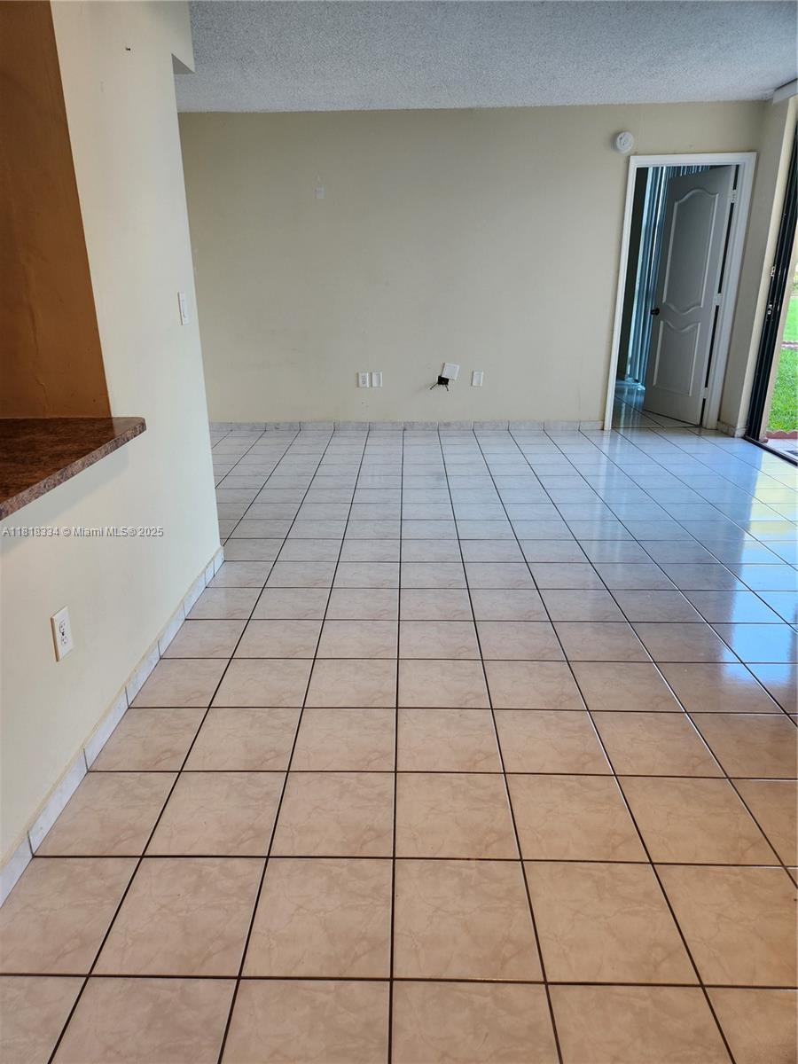 INTERNATIONAL TOWERS COND - Residential Lease