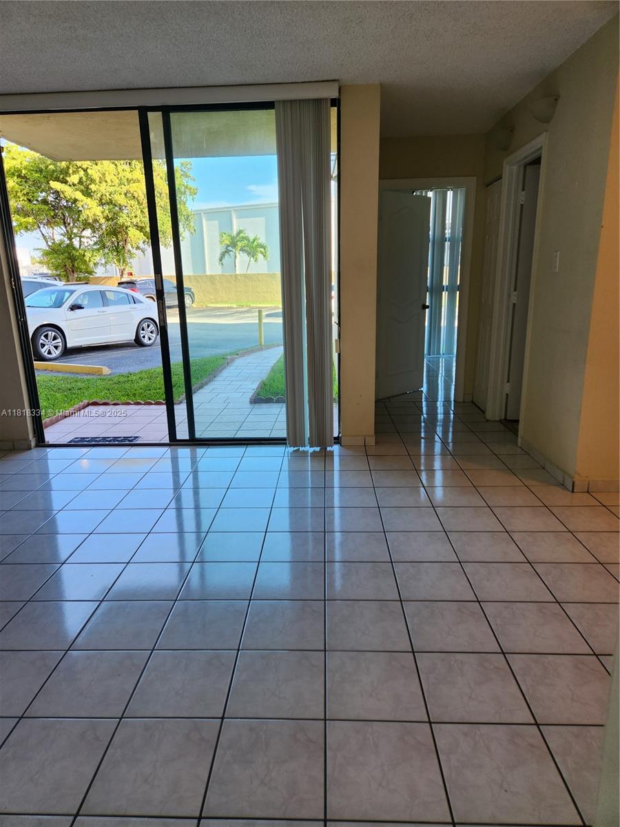 INTERNATIONAL TOWERS COND - Residential Lease