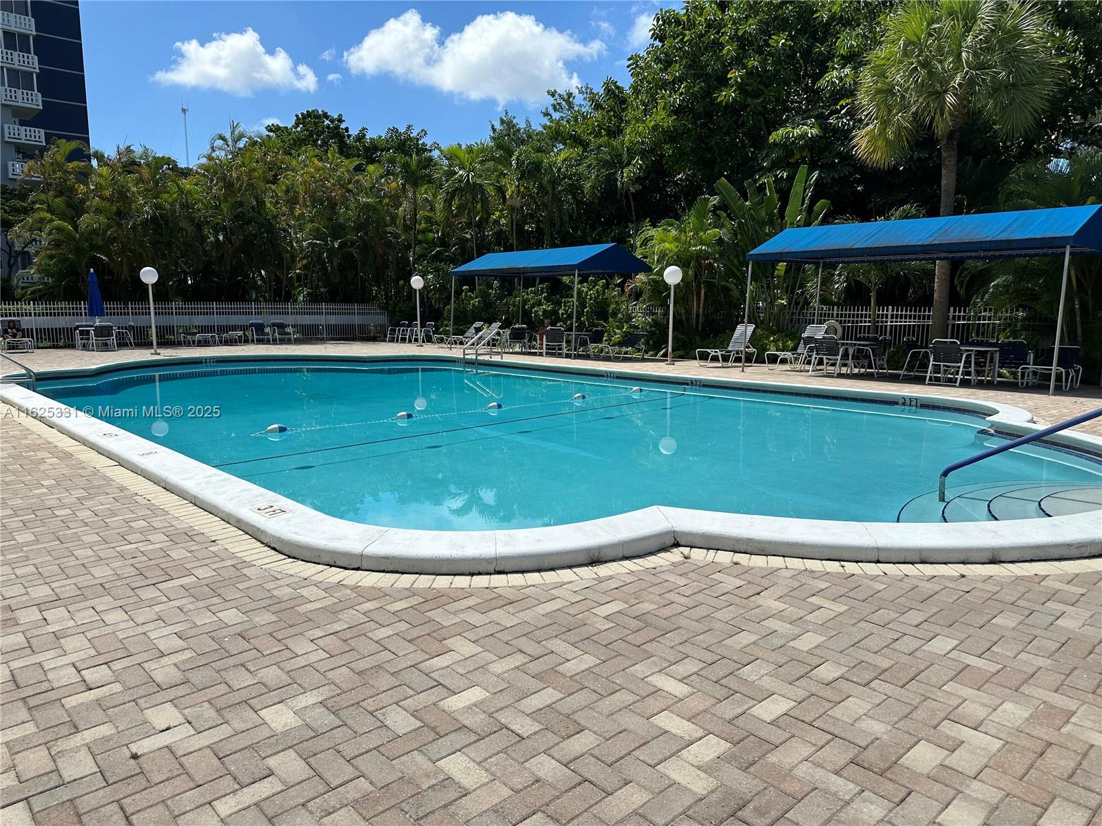 HILLCREST NO 21 CONDO - Residential