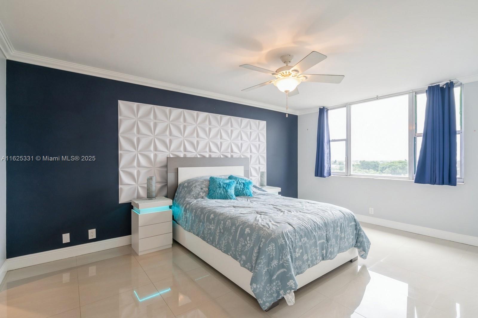 HILLCREST NO 21 CONDO - Residential