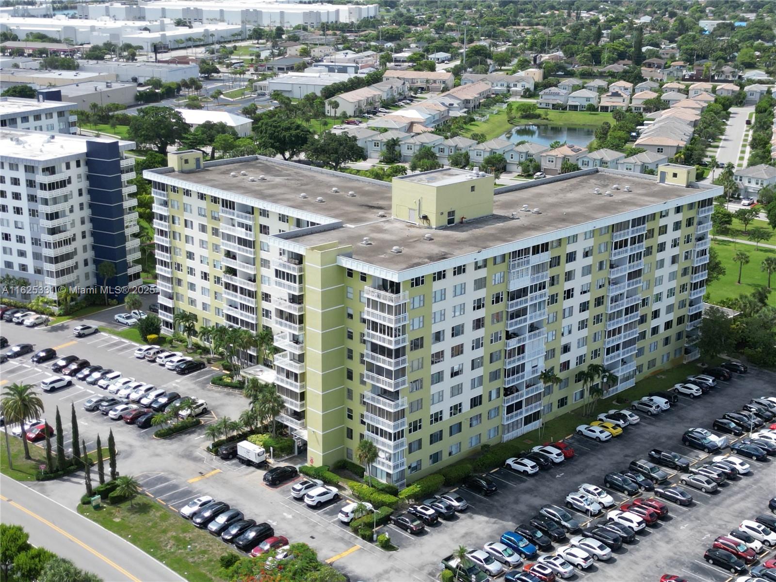 HILLCREST NO 21 CONDO - Residential