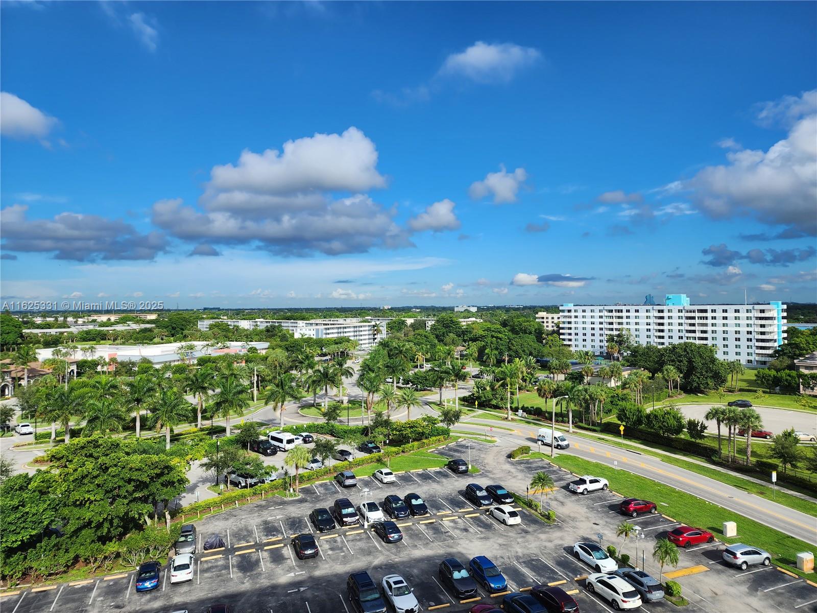 HILLCREST NO 21 CONDO - Residential